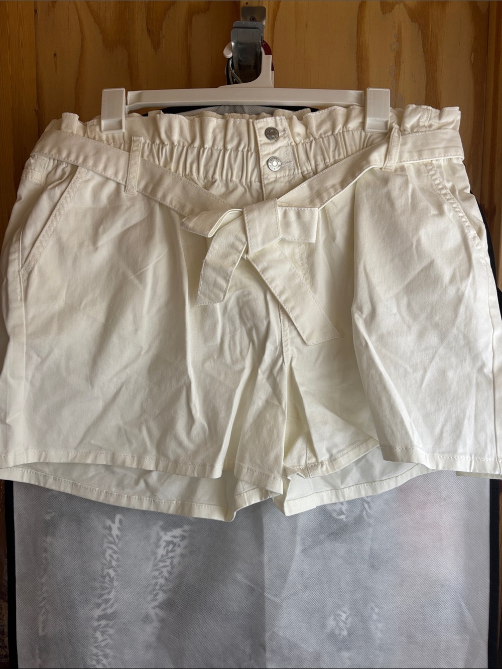 Ava & Viv Cream High-Waist Paperbag Tie Shorts